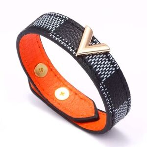 Leather Letter V Bracelet